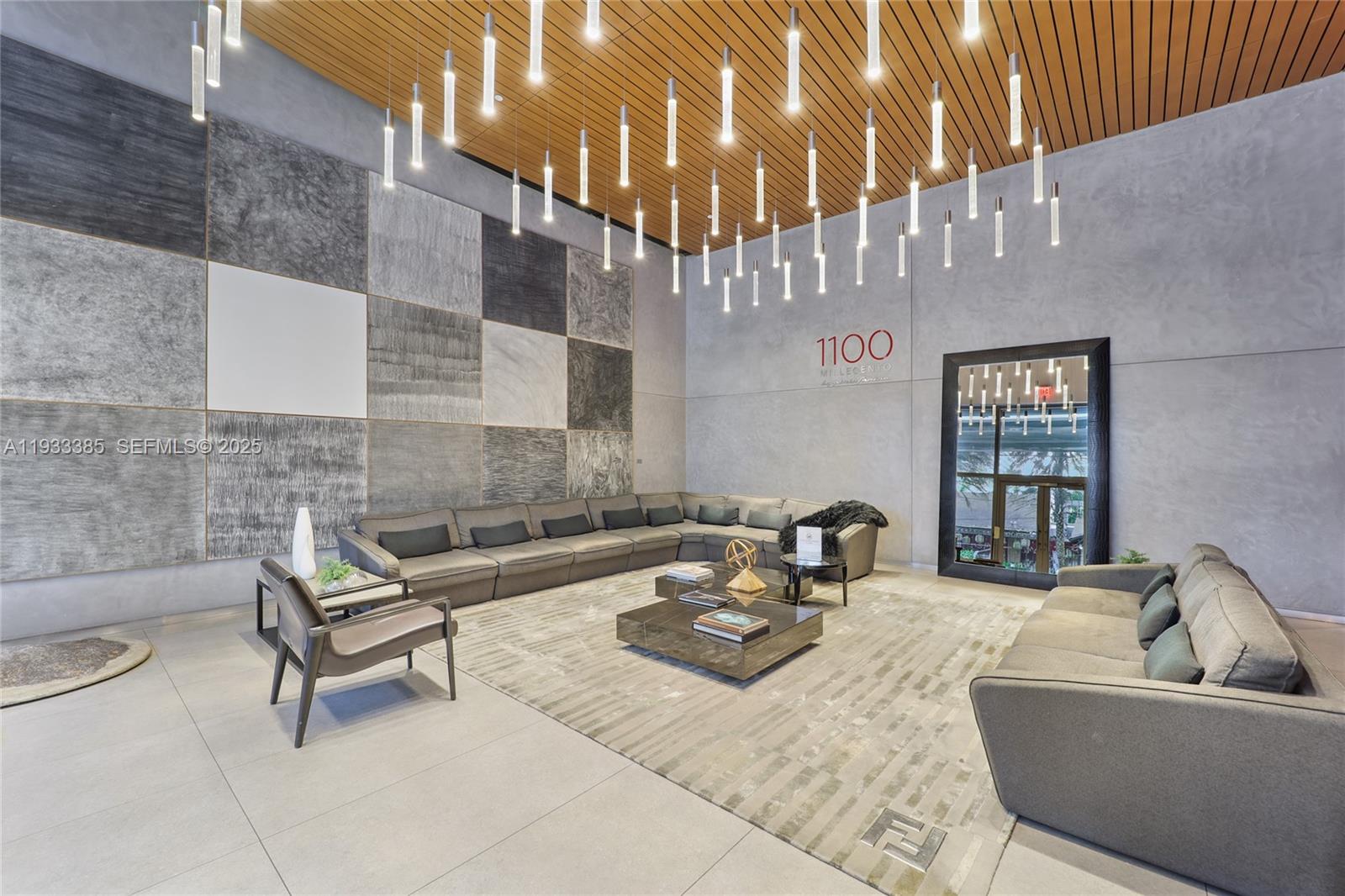 1100 MILLECENTO RESIDENCE - Residential