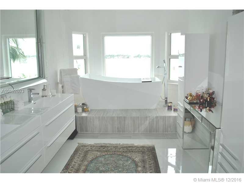 32 53 42 SAN MARCO - Residential