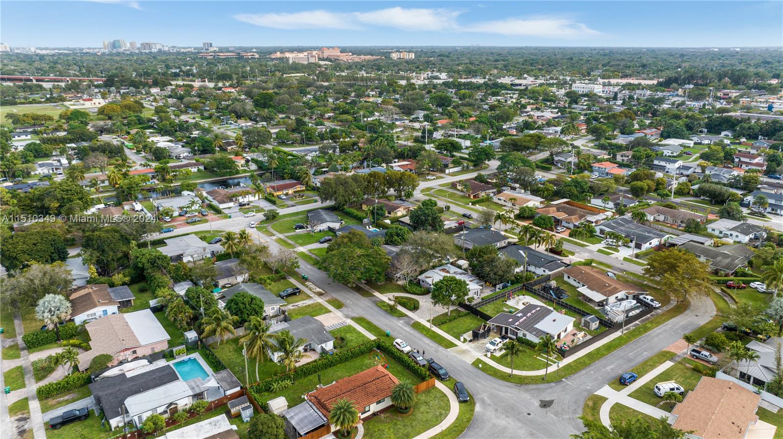 HEFTLER HOMES SUNSET PARK - Residential