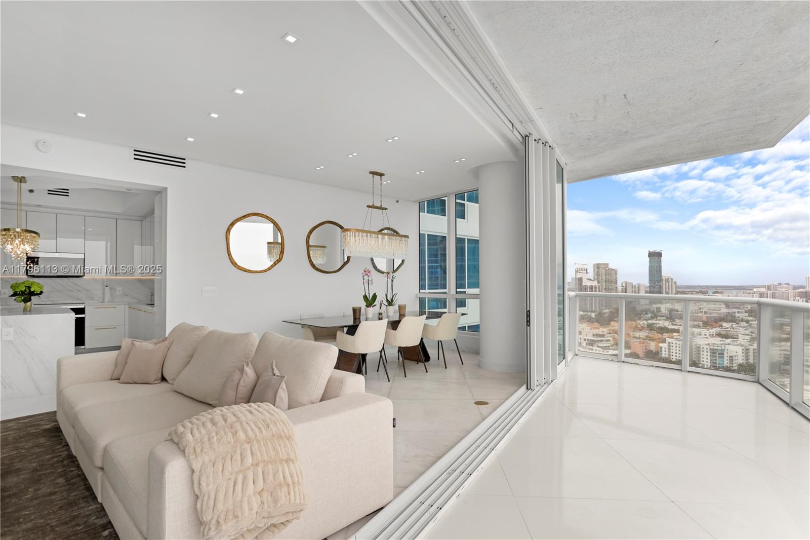 100 S Pointe Dr 2508