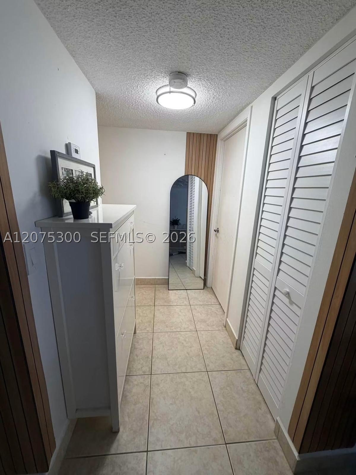 200 Leslie Dr 427