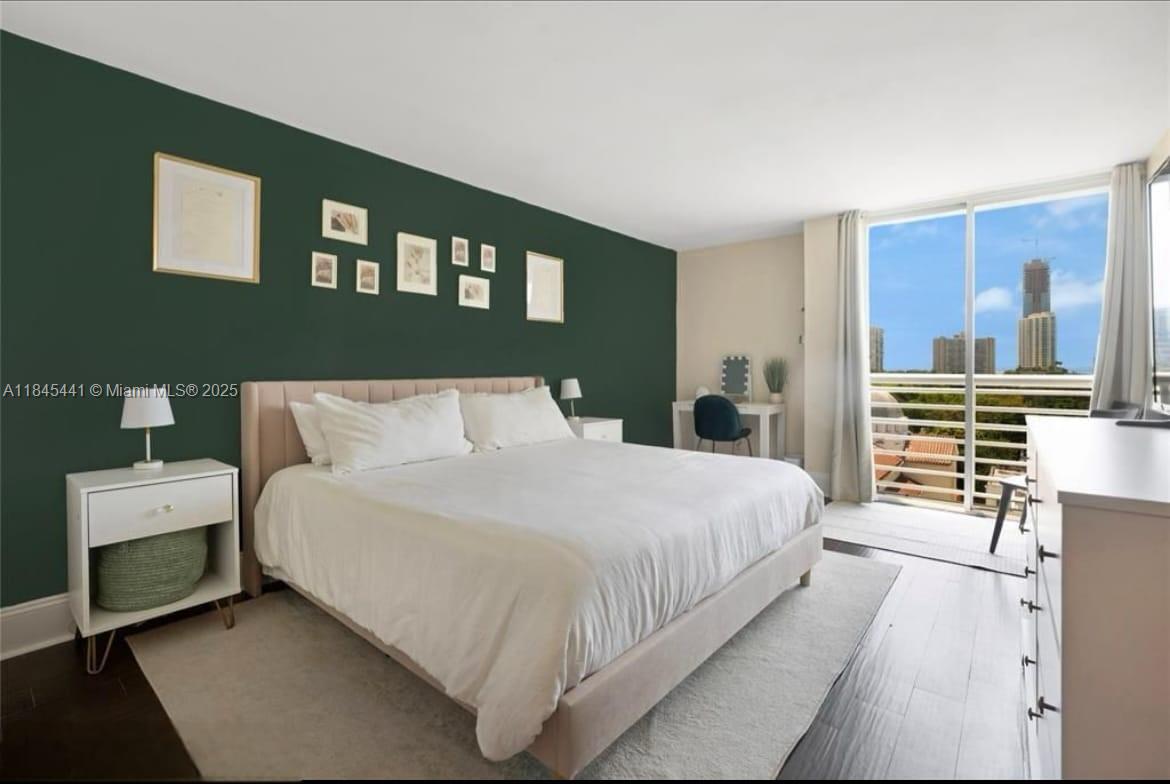 CORAL PALMS CONDO - Residential