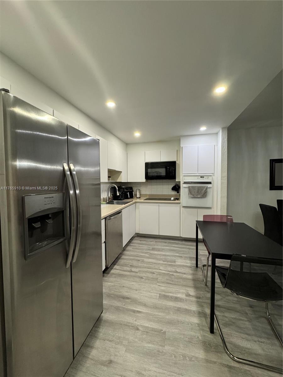 OCEANVIEW BUILDING B COND - Residential