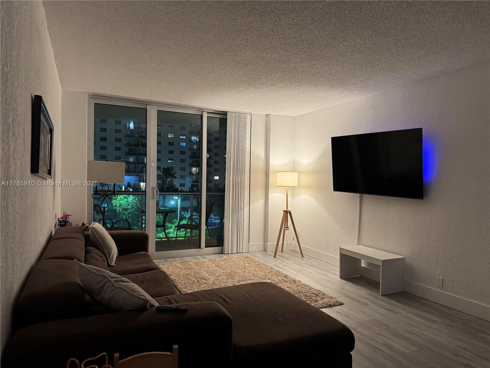 OCEANVIEW BUILDING B COND - Residential