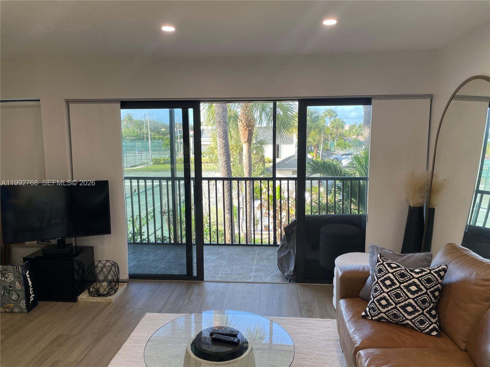 JUPITER OCEAN AND RACQUET - Residential