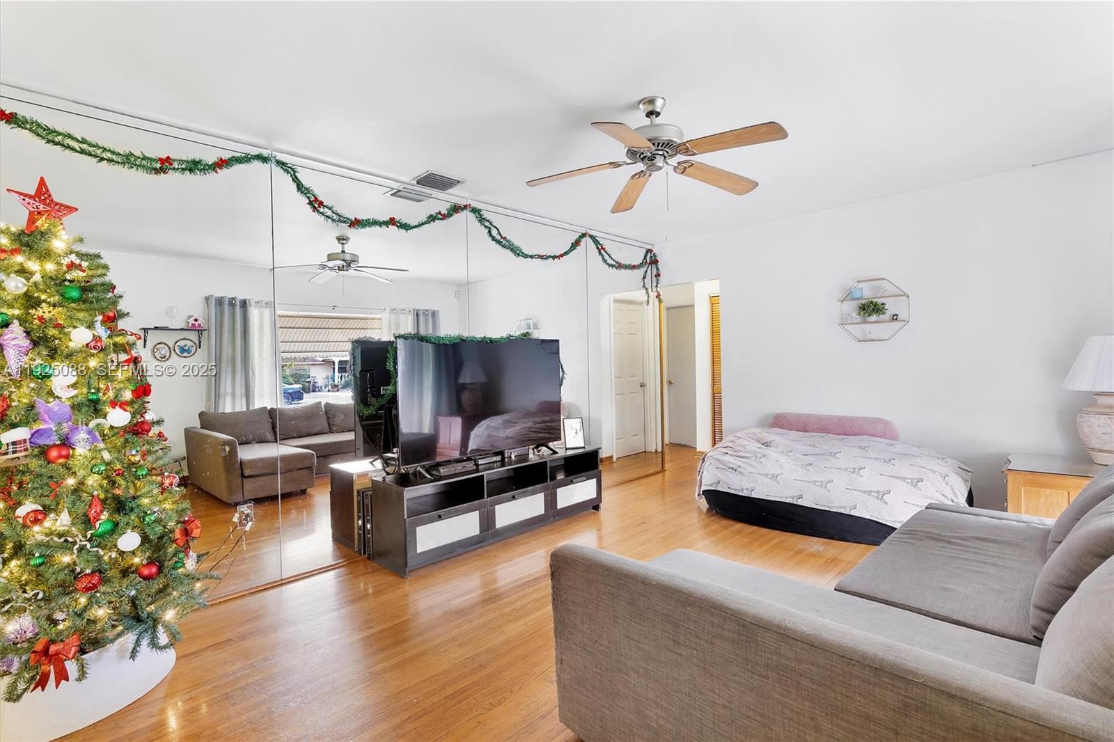 PALM SPRINGS AMD - Residential