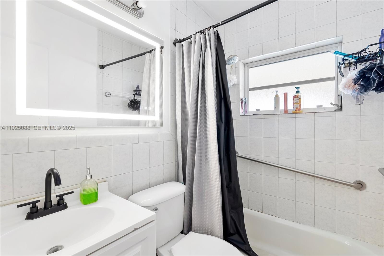 PALM SPRINGS AMD - Residential