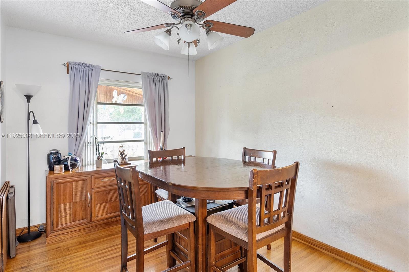 PALM SPRINGS AMD - Residential