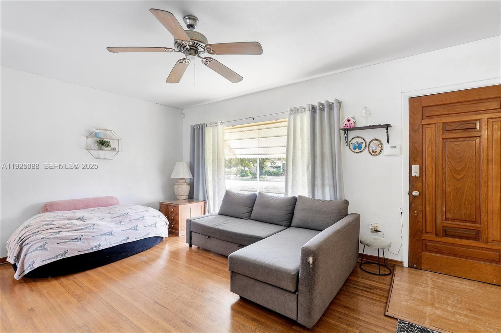 PALM SPRINGS AMD - Residential