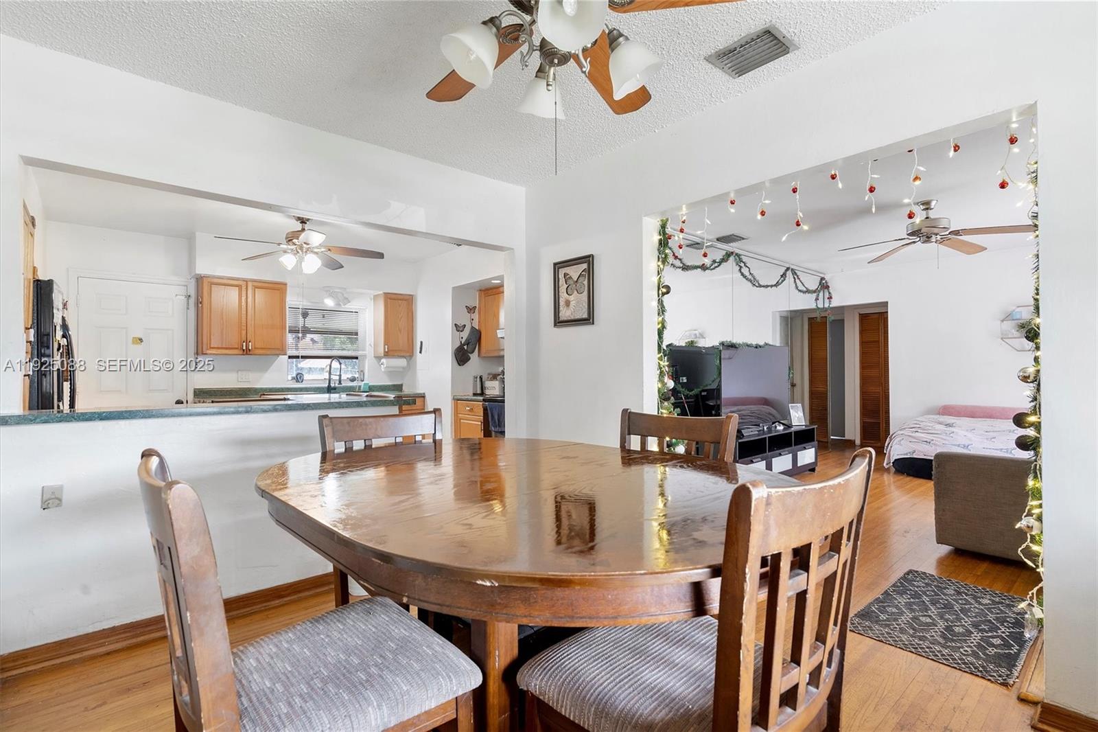 PALM SPRINGS AMD - Residential