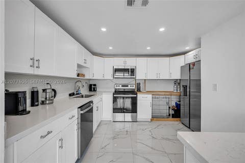 Tiny photo for 7545 E Treasure Dr #9A, North Bay Village, FL 33141 (MLS # A12077606)