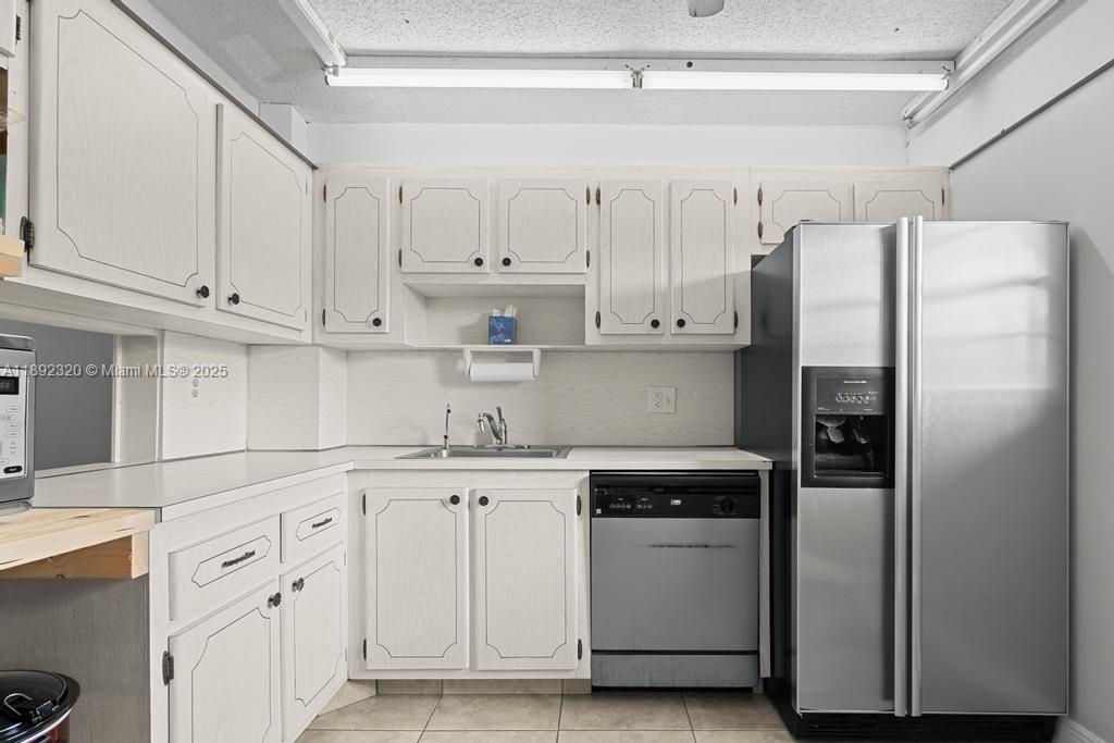 CAMBRIDGE HOUSE WEST - Residential