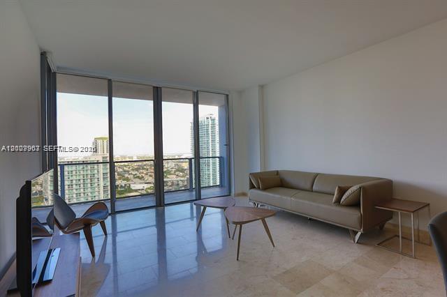 68 SE 6th St 3210
