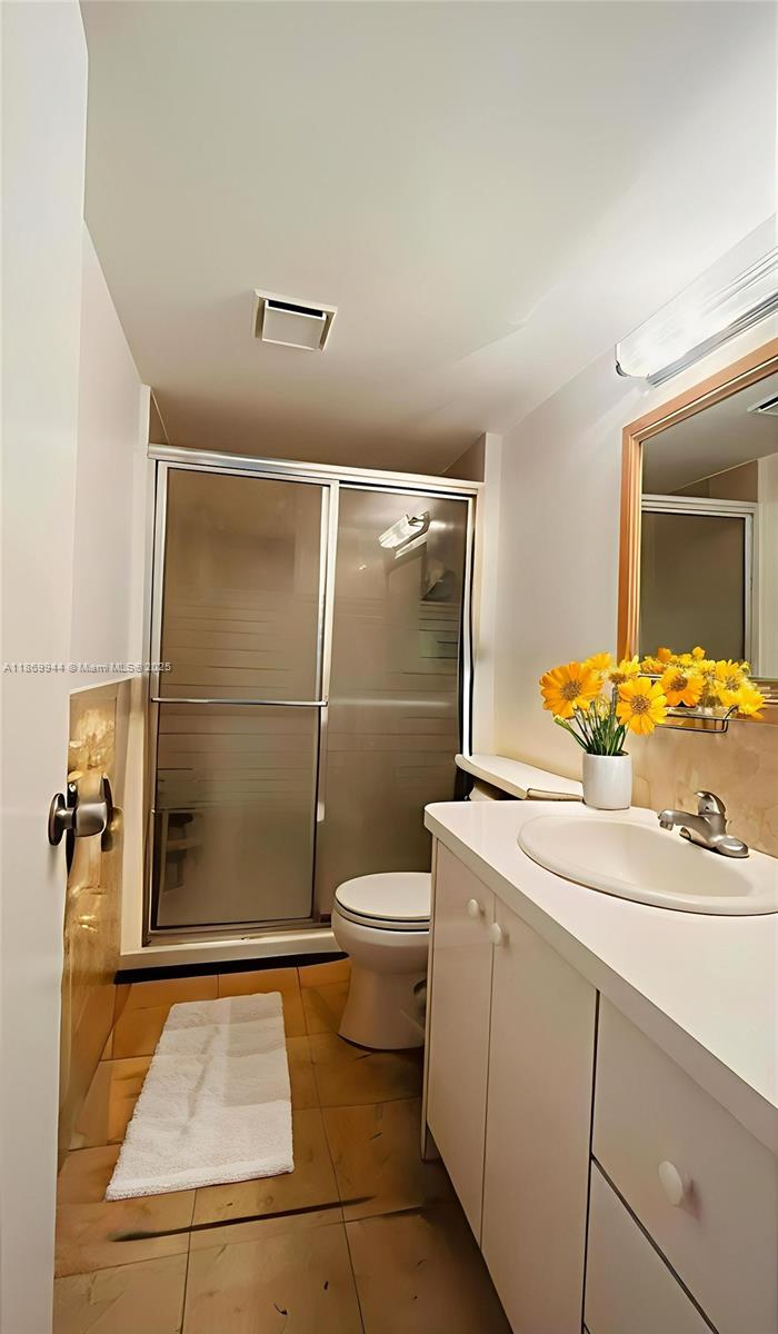 BONAVIDA CONDO - Residential