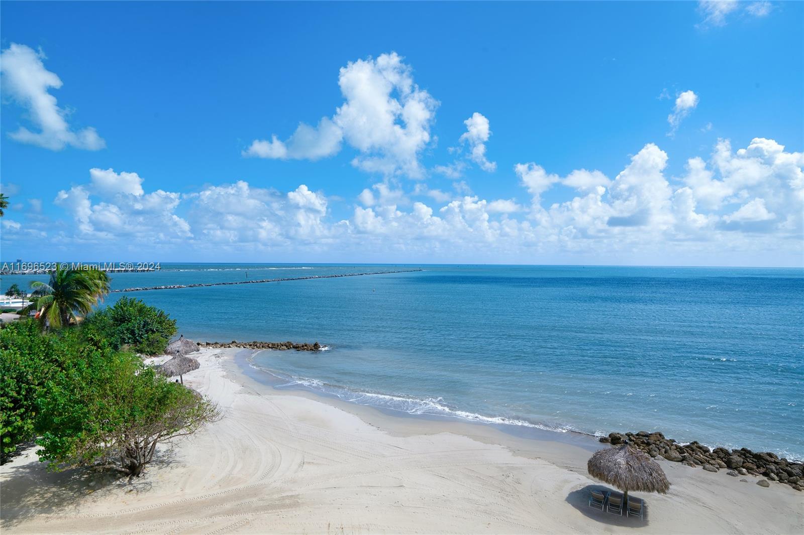 FISHER ISLAND - Residential