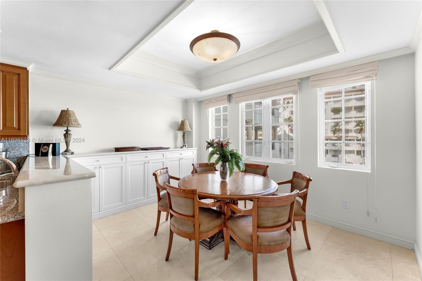 FISHER ISLAND - Residential
