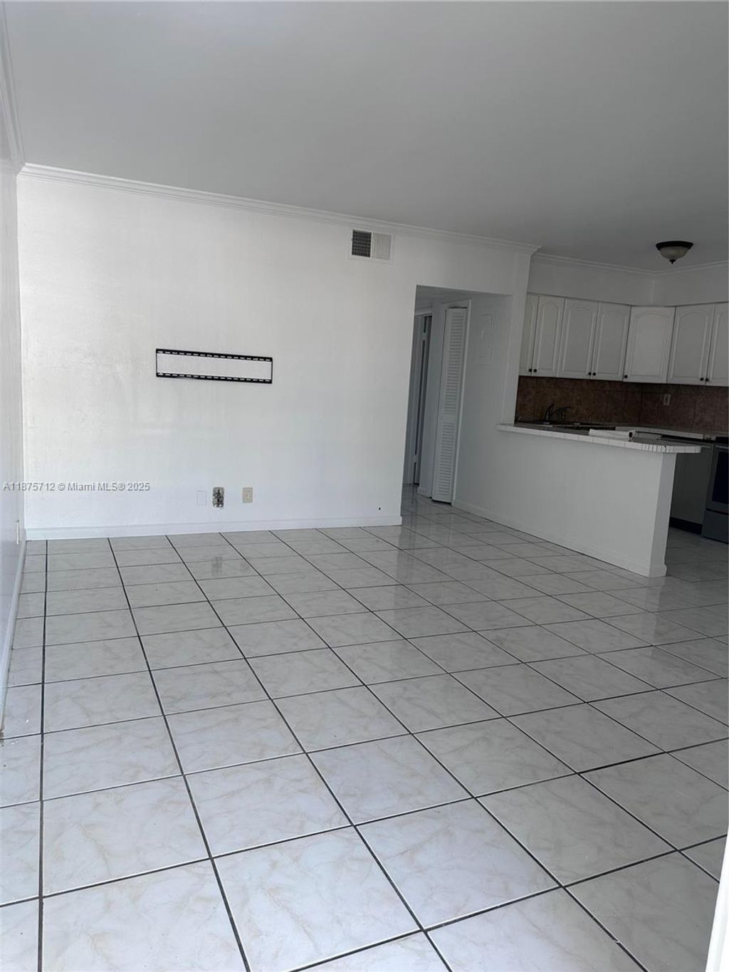 Photo of 4050 NE 12th Ter #18-1, Oakland Park, FL 33334 (MLS # A11875712)
