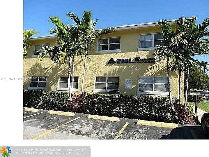 Freshly painted 2 bedroom 1.5 bath, 850sq ft. in size with ceramic tile throughout. It's a bright second floor unit in a quiet community with a pool right out front and onsite laundry for your convenience.
Tandem parking for 2 cars plus guest.
Small pet OK with deposit.
Association approval can take up to 21 days.