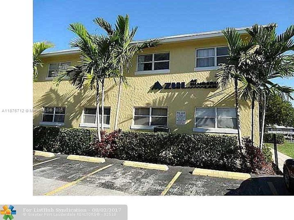 Photo of 4050 NE 12th Ter #18-1, Oakland Park, FL 33334 (MLS # A11875712)