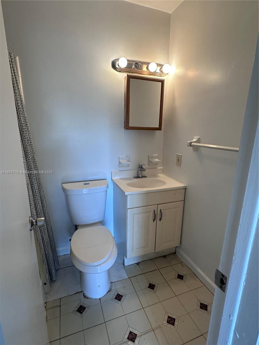 AZUL AT KIMBERLY LAKE CON - Residential Lease