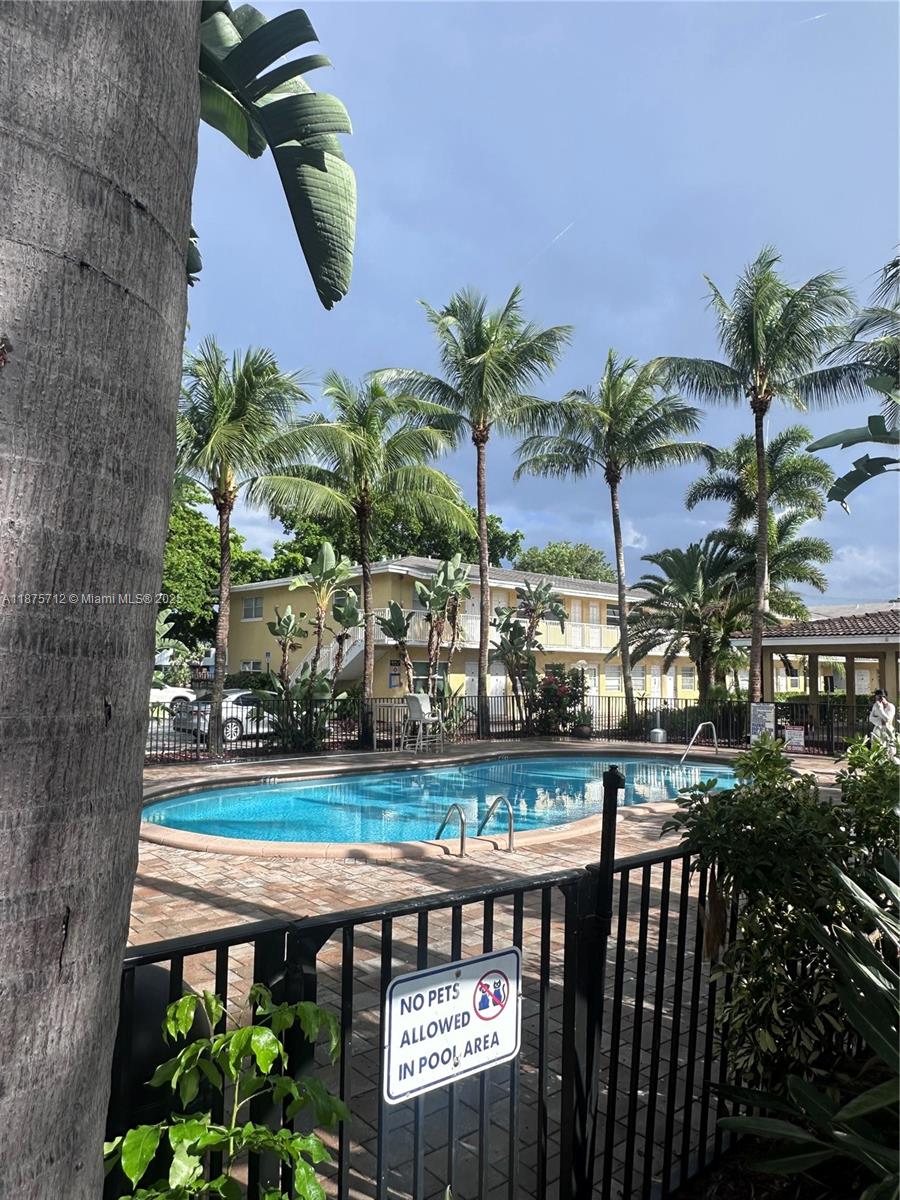 AZUL AT KIMBERLY LAKE CON - Residential Lease