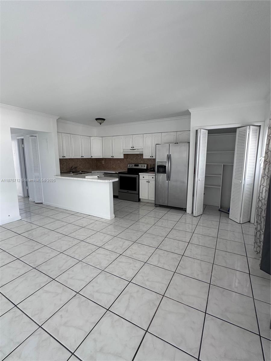 AZUL AT KIMBERLY LAKE CON - Residential Lease