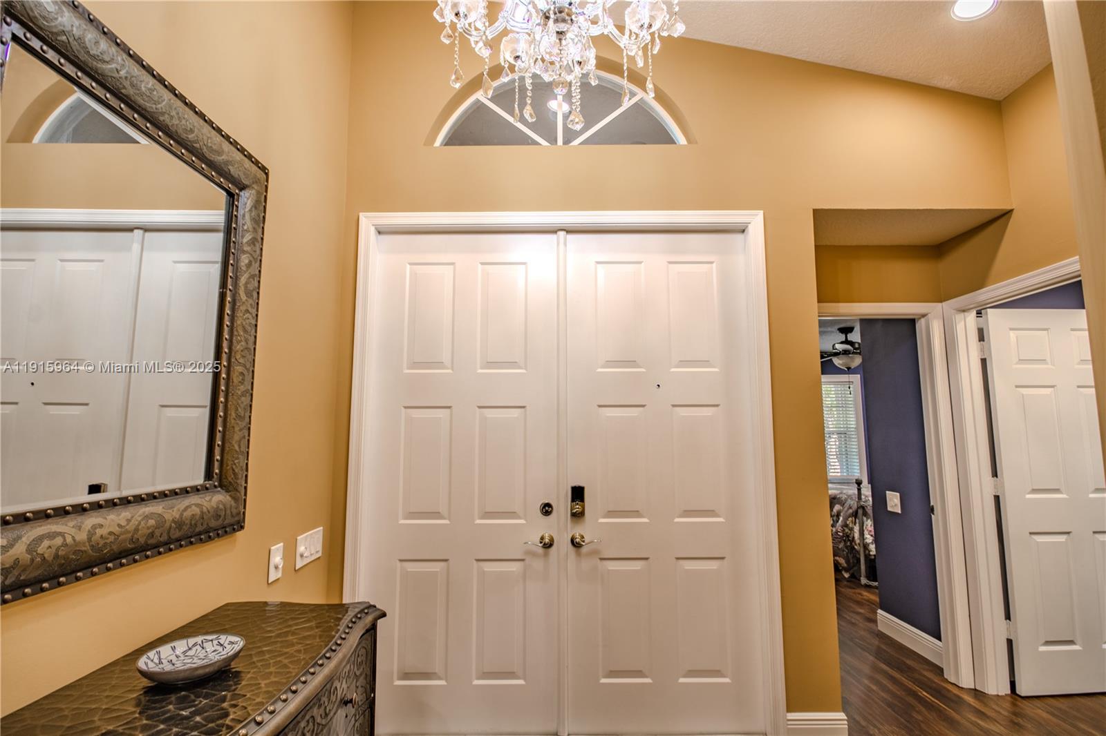 CASCADE LAKES - Residential