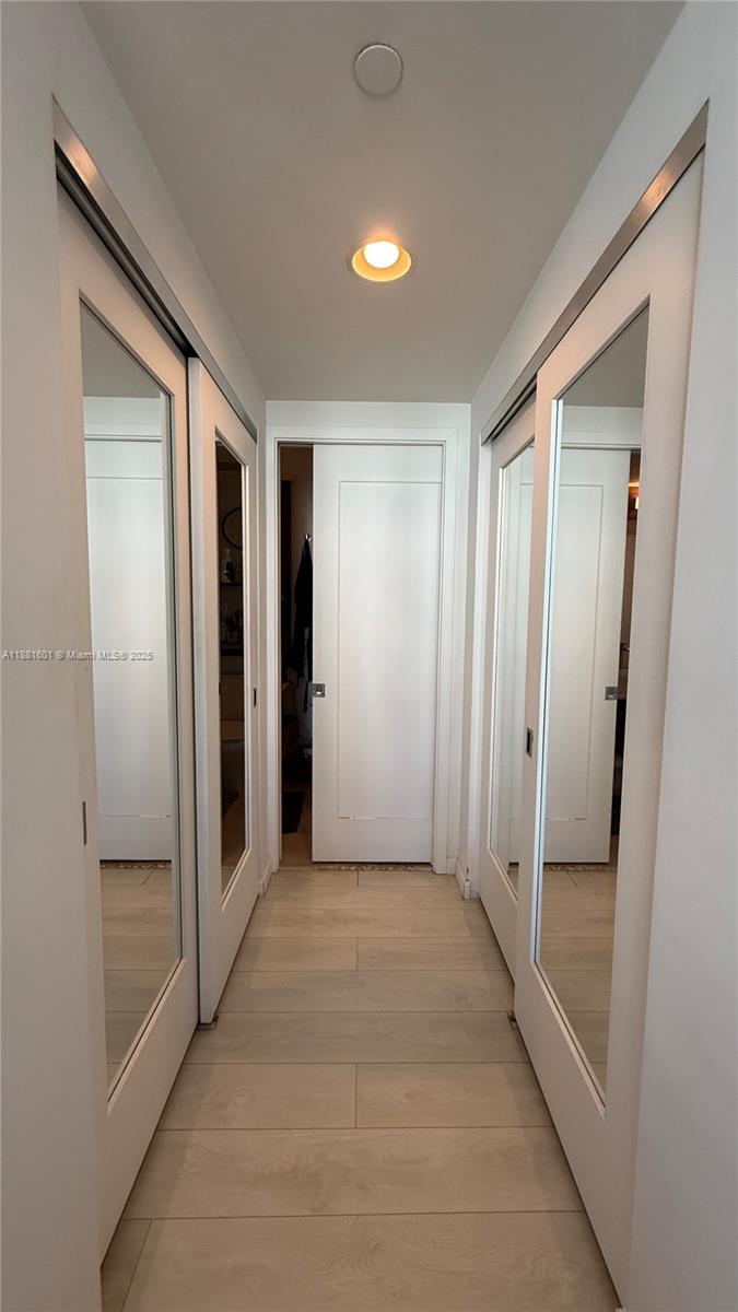 THE CRIMSON CONDO - Residential