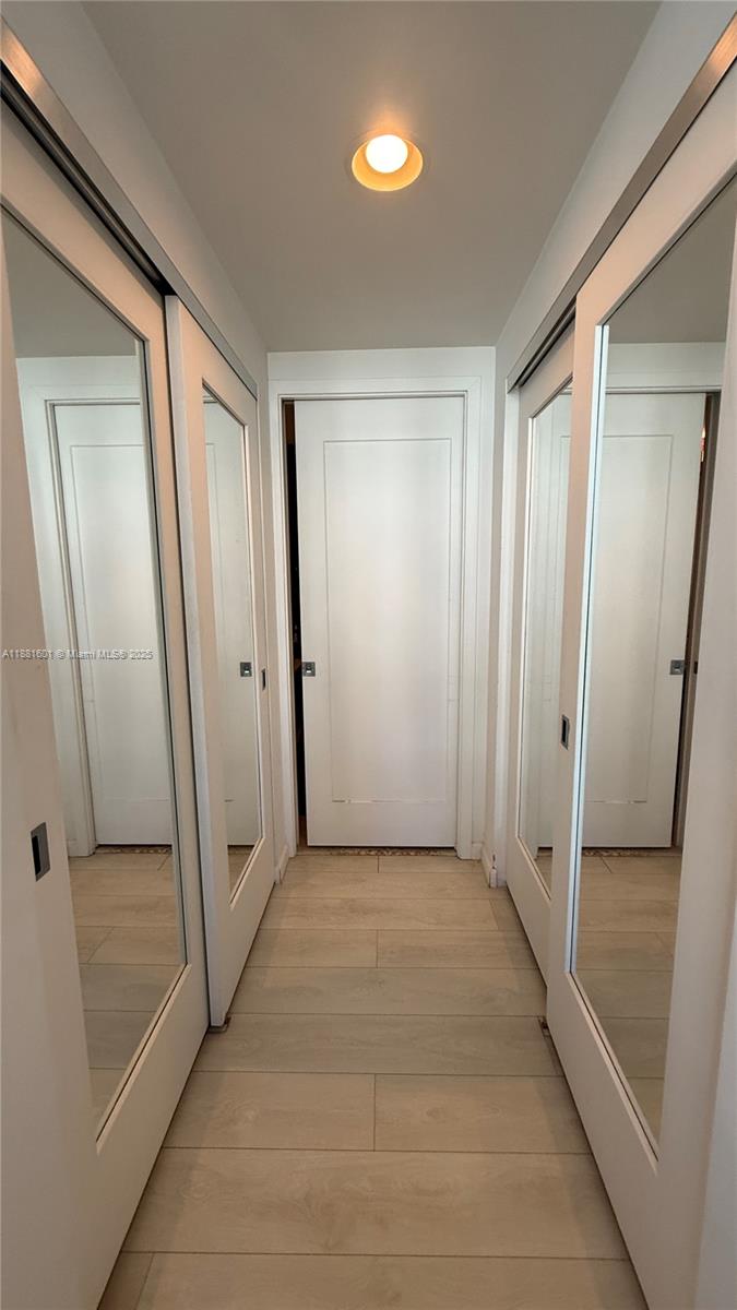 THE CRIMSON CONDO - Residential