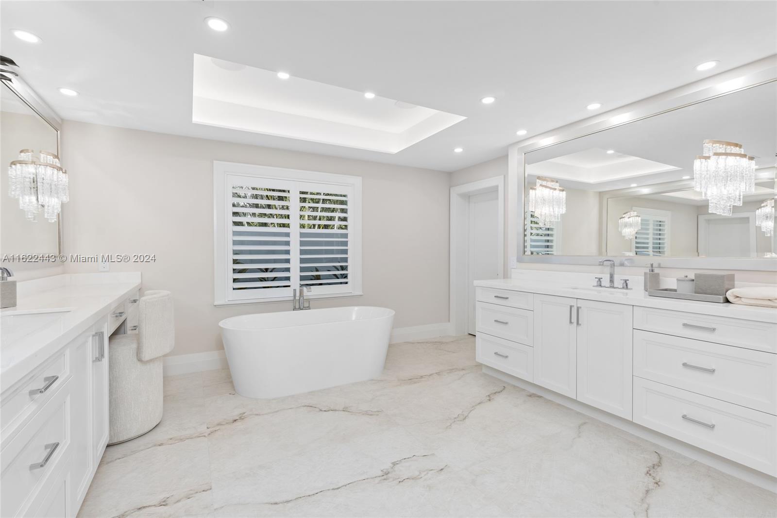 BAY COLONY SECTION OF THE - Residential