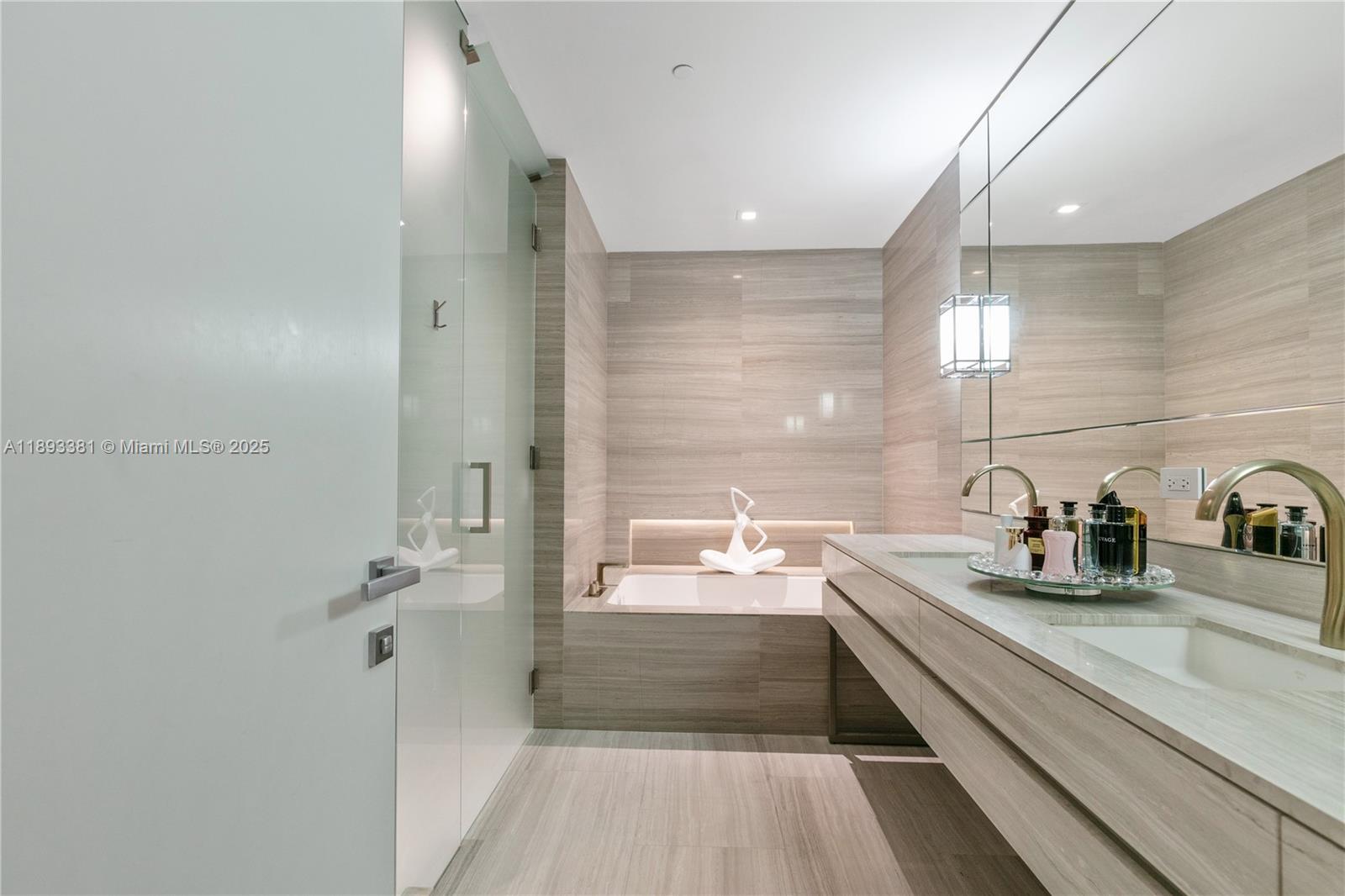 18975 COLLINS CONDO - Residential
