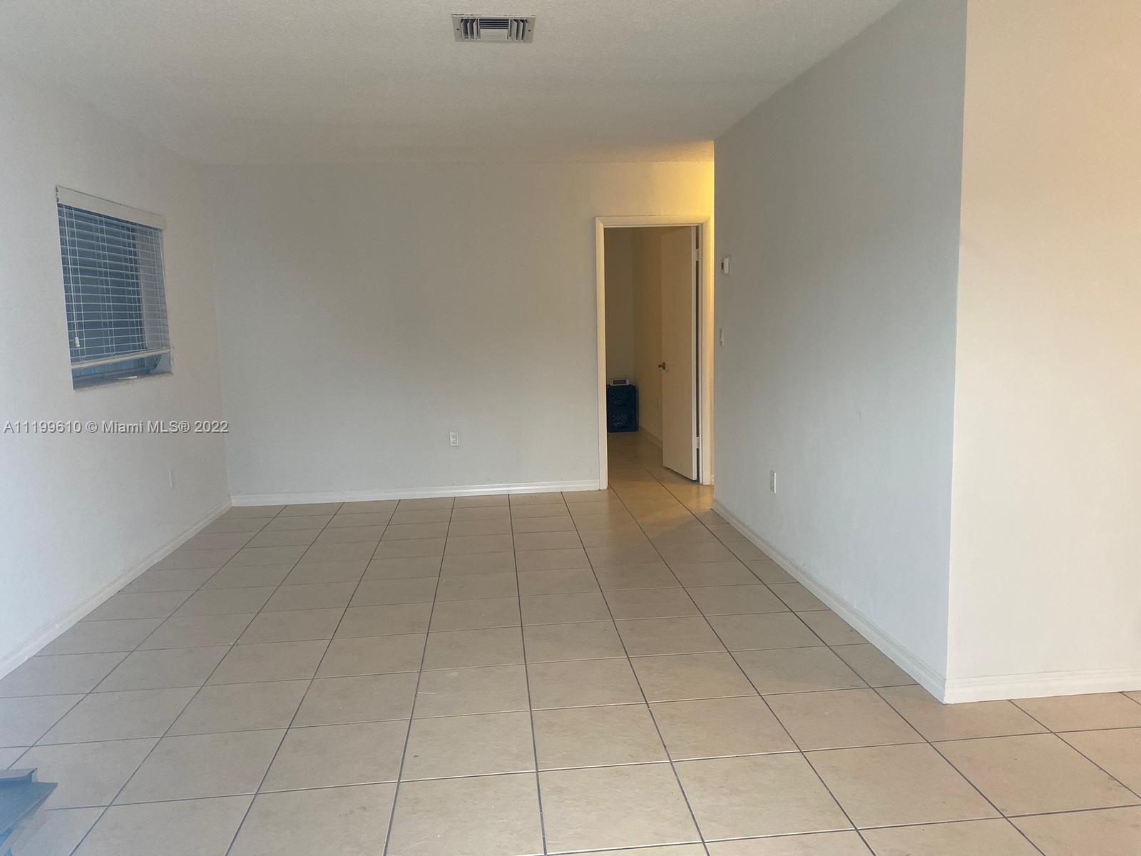 AMND MIAMI SUBURBAN ACRES - Residential Lease