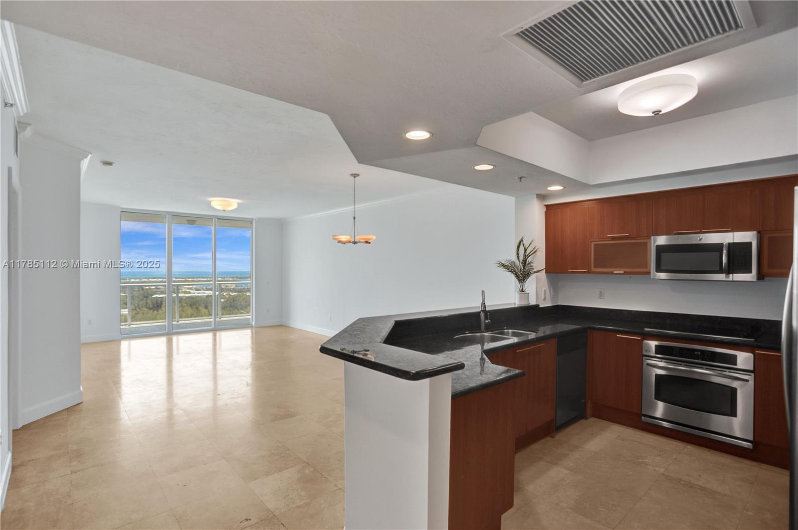 Property for Sale at 15051 Royal Oaks Ln 2503, North Miami, Miami-Dade County, Florida - Bedrooms: 3 
Bathrooms: 3  - $455,000