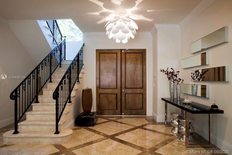 Villas De Vizcaya - Residential