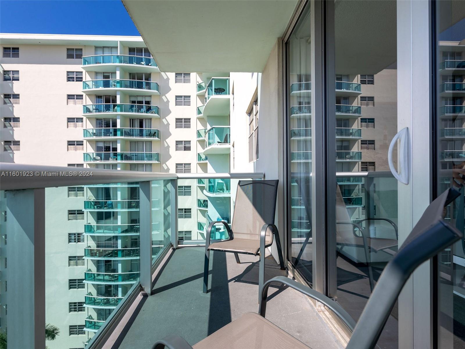 TIDES ON HOLLYWOOD BEACH - Residential