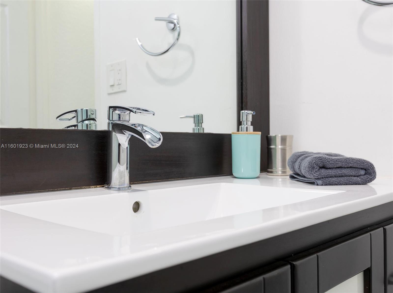 TIDES ON HOLLYWOOD BEACH - Residential