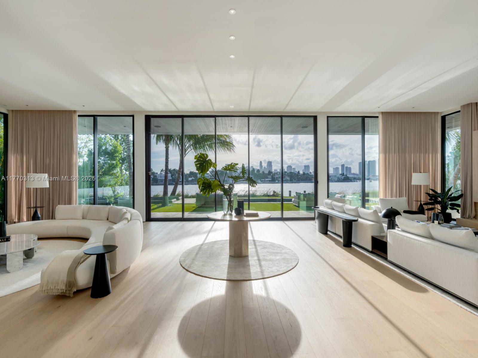 28 W Dilido Dr, Miami Beach, FL, 33139/$250,000 1 28 W Dilido Dr