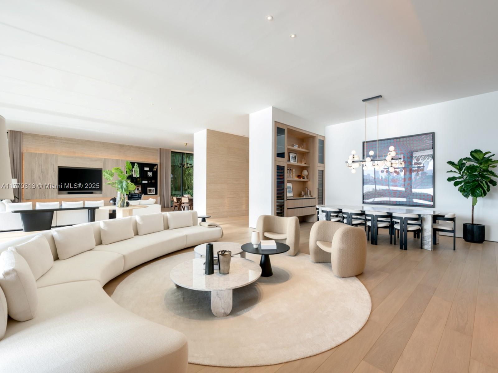 28 W Dilido Dr, Miami Beach, FL, 33139/$250,000 2 28 W Dilido Dr