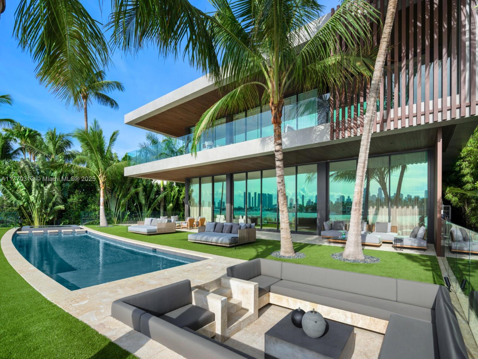 28 W Dilido Dr, Miami Beach, Miami-Dade County, Florida - 5 Bedrooms  
6 Bathrooms - 