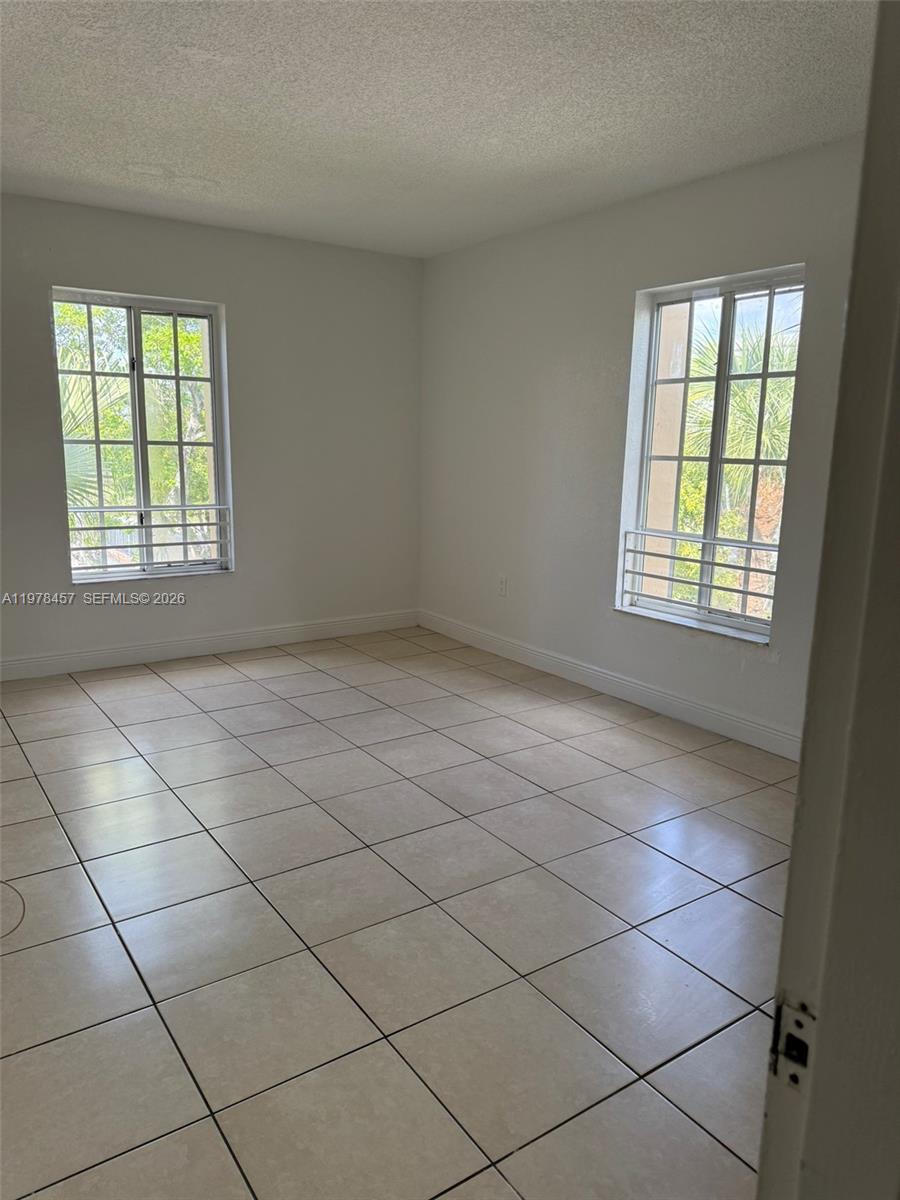 DORAL GARDENS II CONDO - Residential Lease