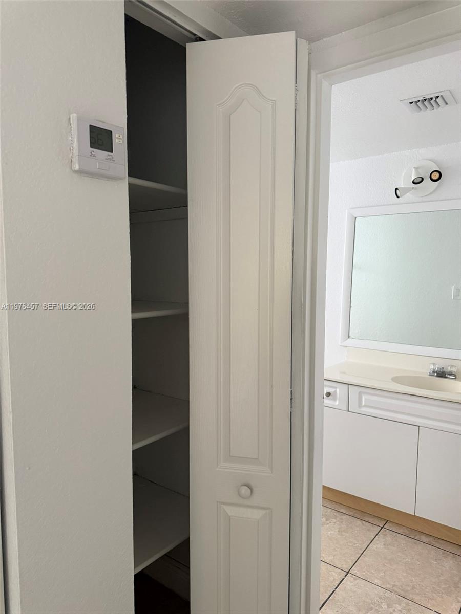 DORAL GARDENS II CONDO - Residential Lease