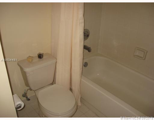 CALUSA CLUB VILG BLDG D N - Residential Lease