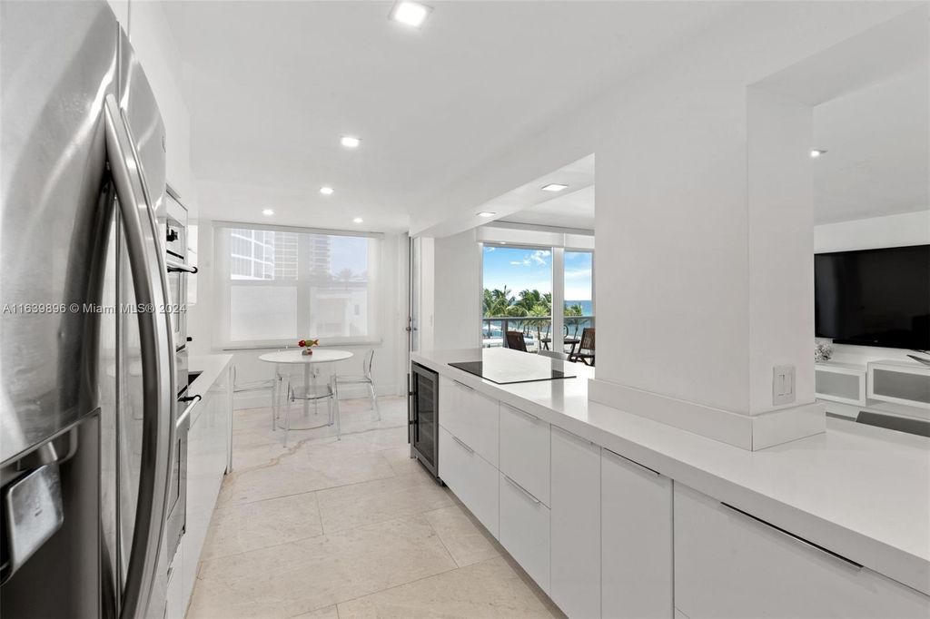 Photo of 2751 S Ocean Dr #402S, Hollywood, FL 33019 (MLS # A11639896)