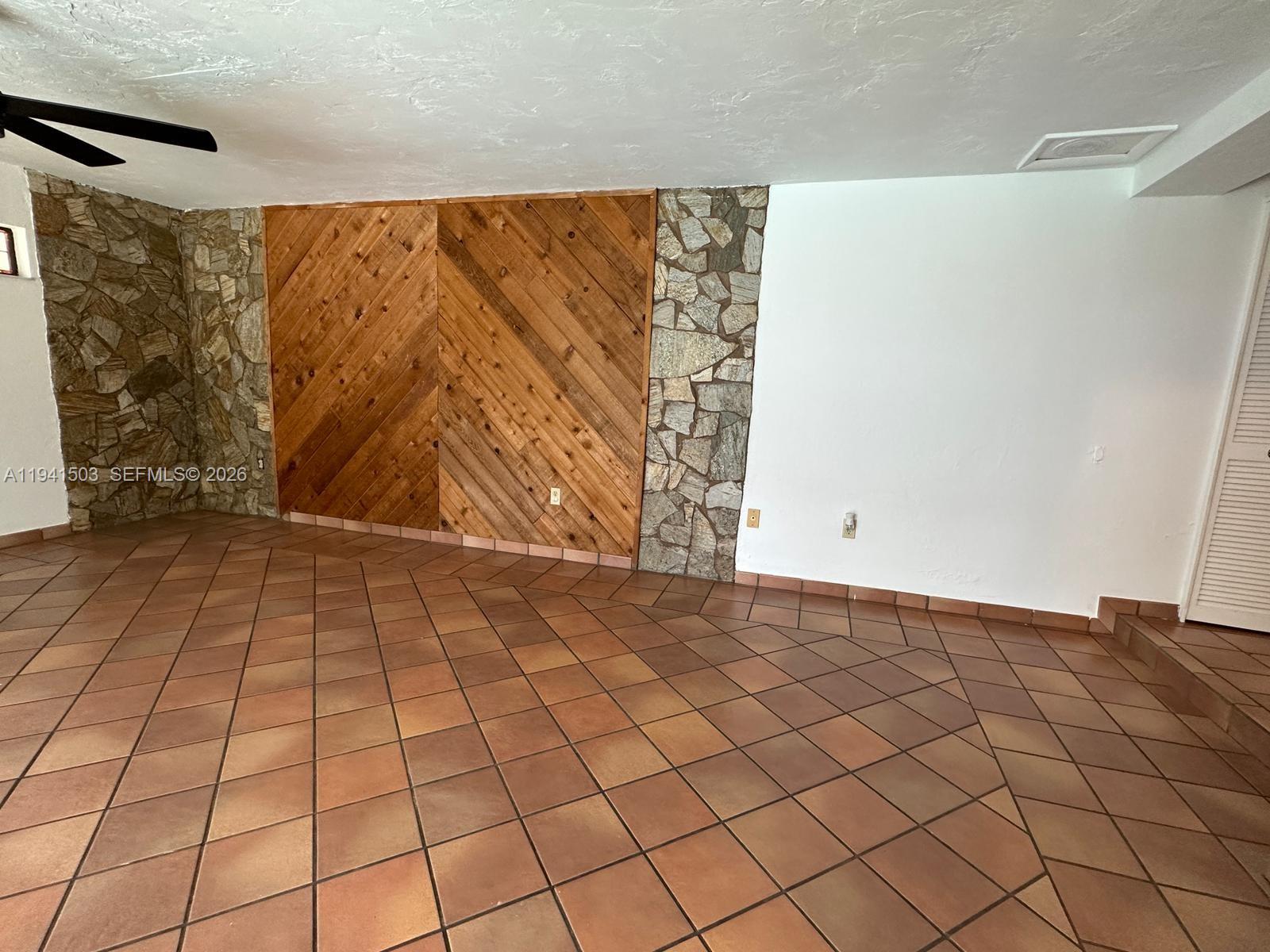 AUBURN HEIGHTS - Residential