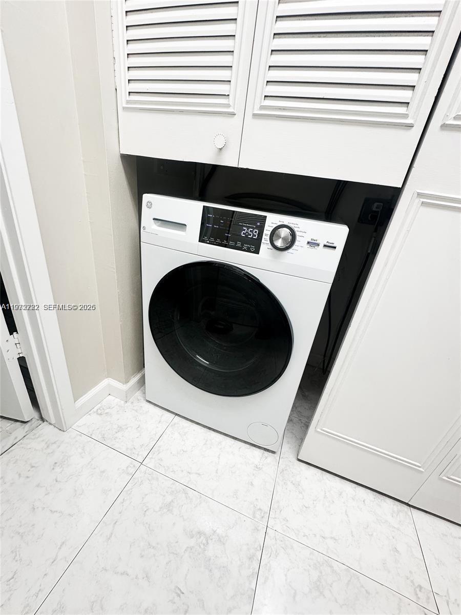 POINTE CONDO - Residential Lease