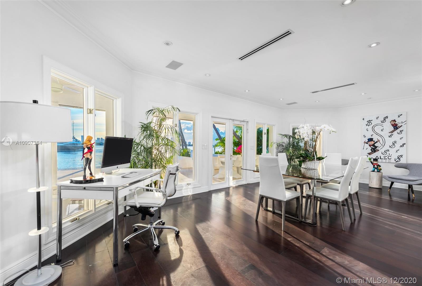 SUNSET ISLANDS-NO 4 - Residential