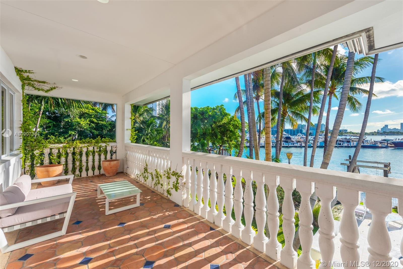 SUNSET ISLANDS-NO 4 - Residential