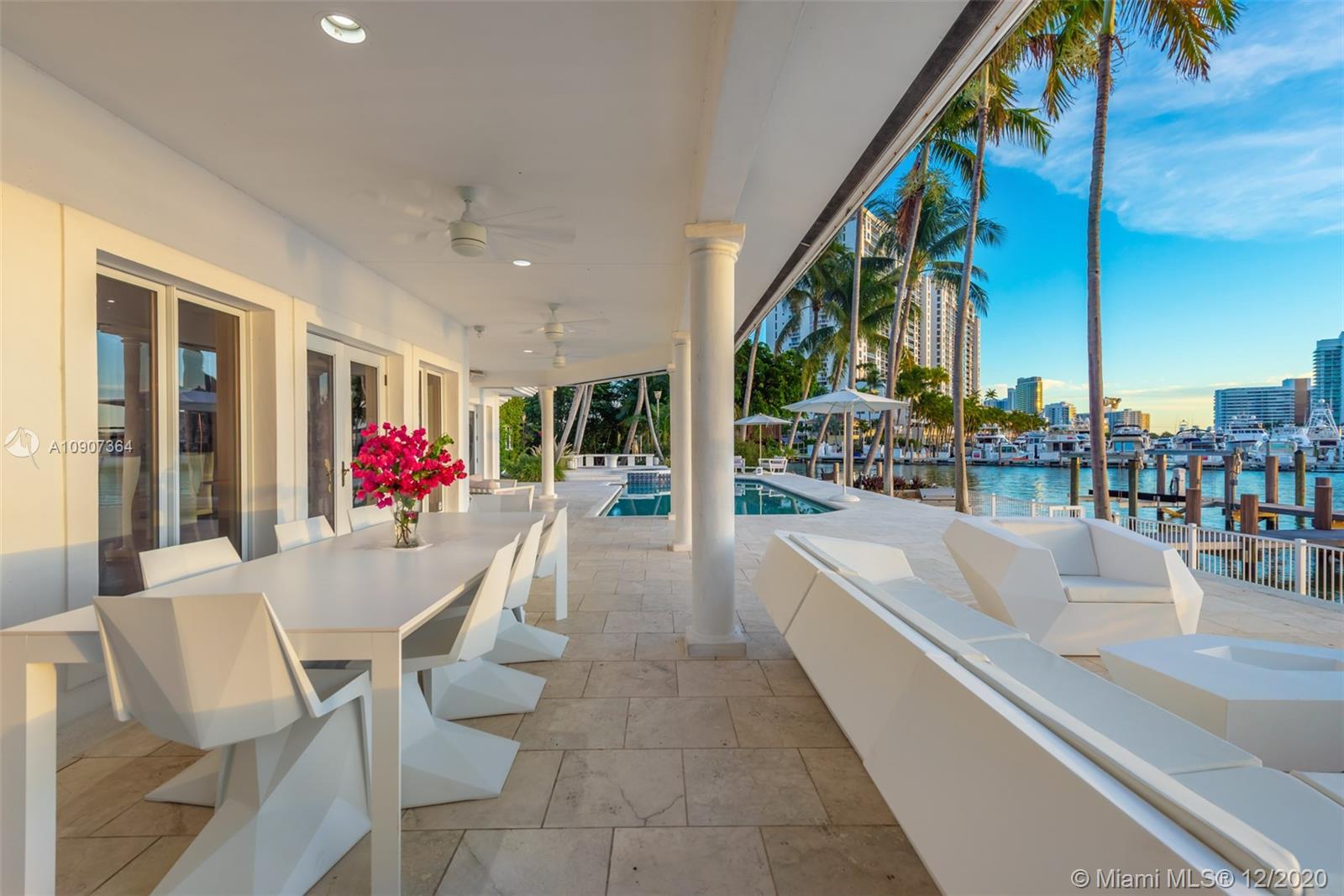 SUNSET ISLANDS-NO 4 - Residential