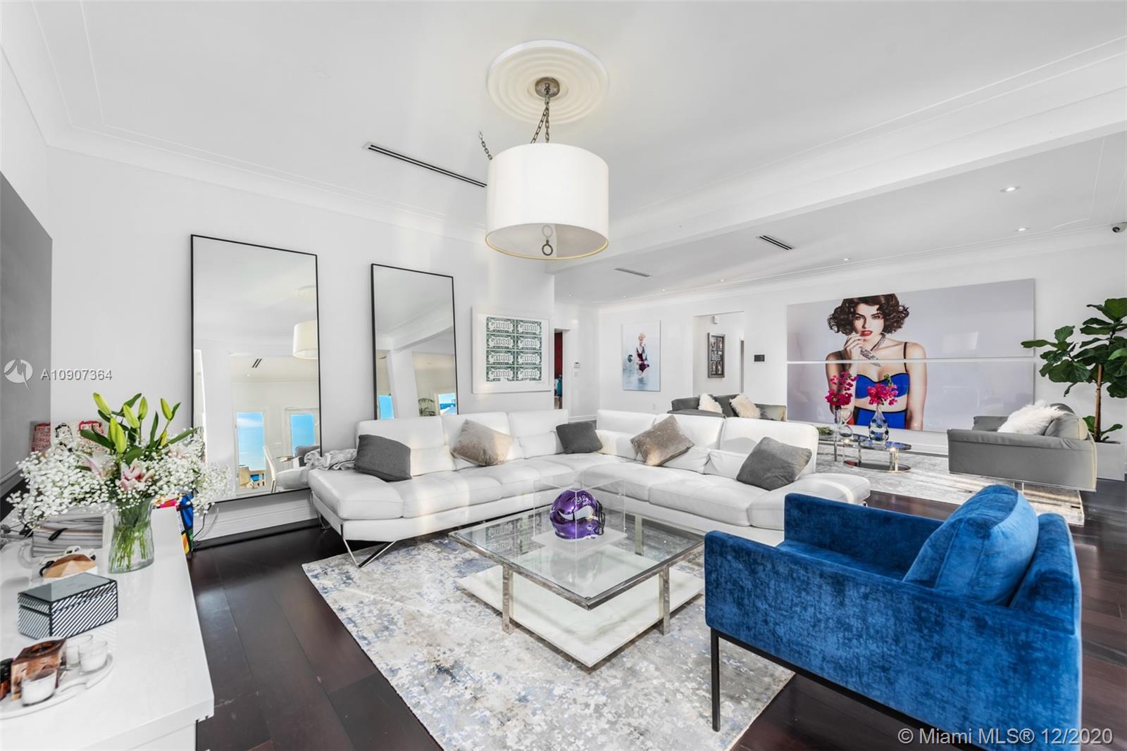 SUNSET ISLANDS-NO 4 - Residential