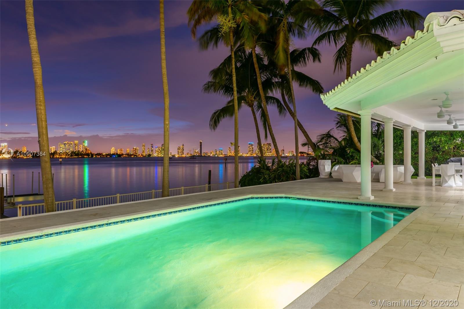 SUNSET ISLANDS-NO 4 - Residential